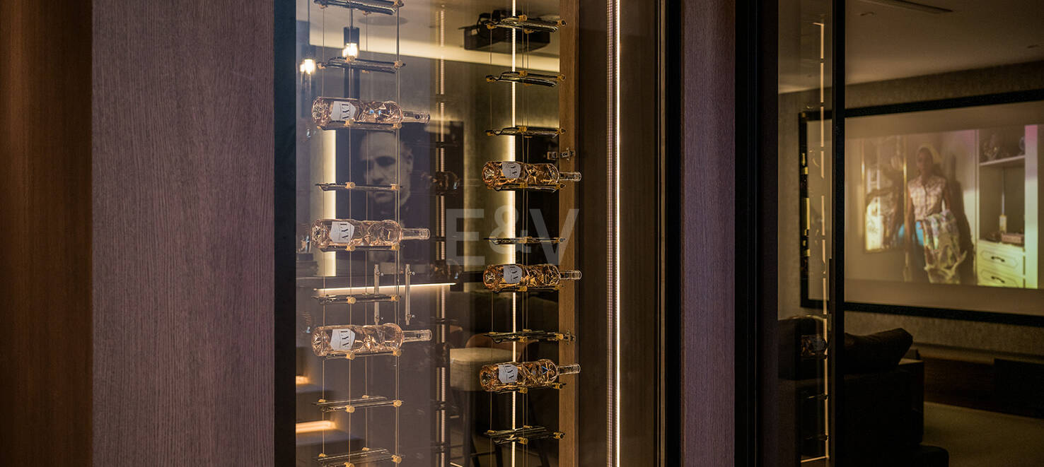 Spektakularnie stylowa willa obok golfa z pięknymi obszarami rozrywki