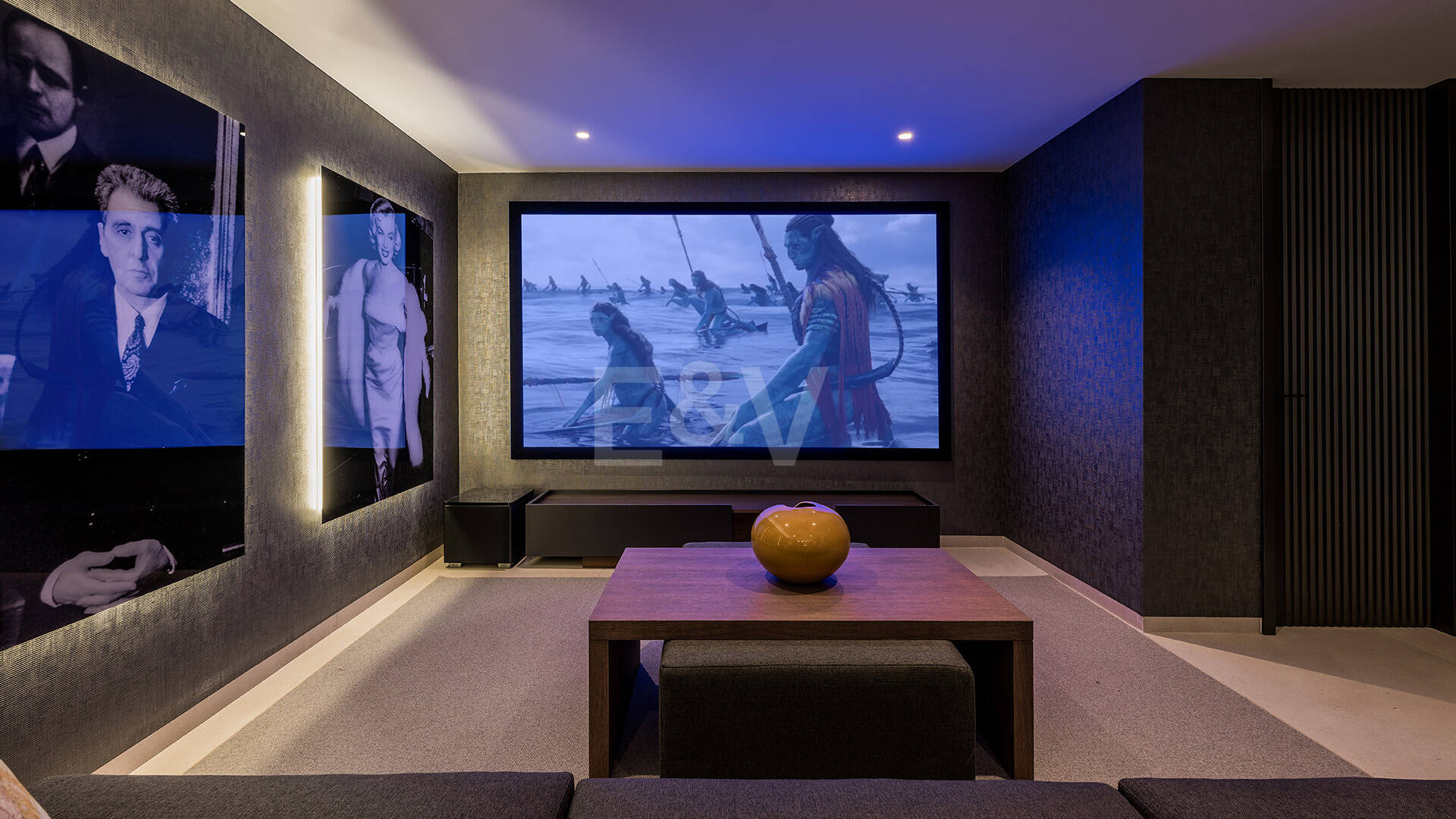 Spectacularly stylish villa next to the golf with beautiful entertainment areas