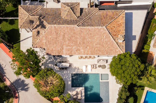 Spectacularly stylish villa next to the golf with beautiful entertainment areas