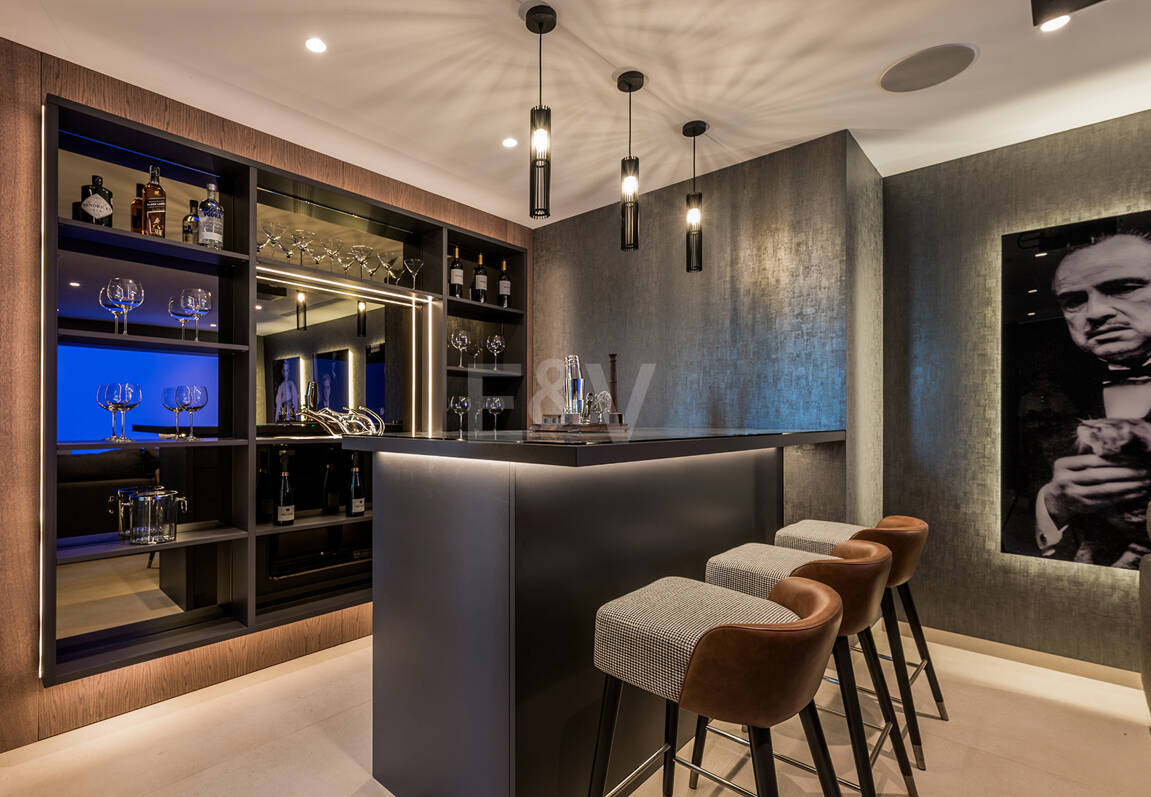 Spectacularly stylish villa next to the golf with beautiful entertainment areas