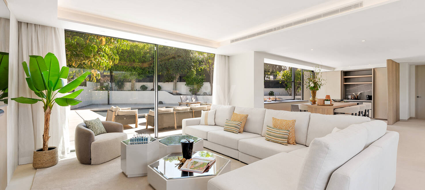 Spektakularnie stylowa willa obok golfa z pięknymi obszarami rozrywki