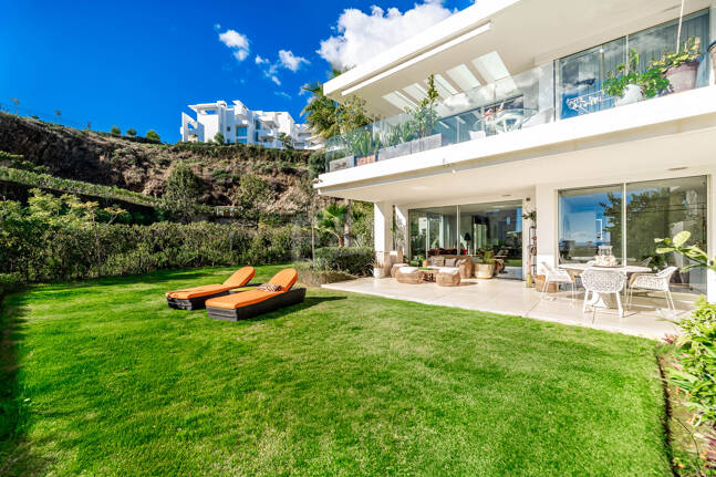 Exklusive Eckwohnung mit Privatgarten in Palo Alto