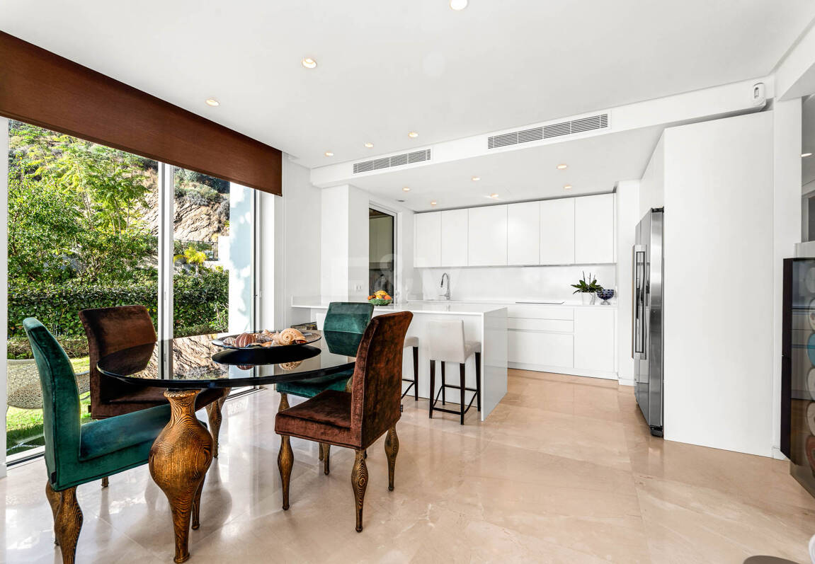 Exklusive Eckwohnung mit Privatgarten in Palo Alto