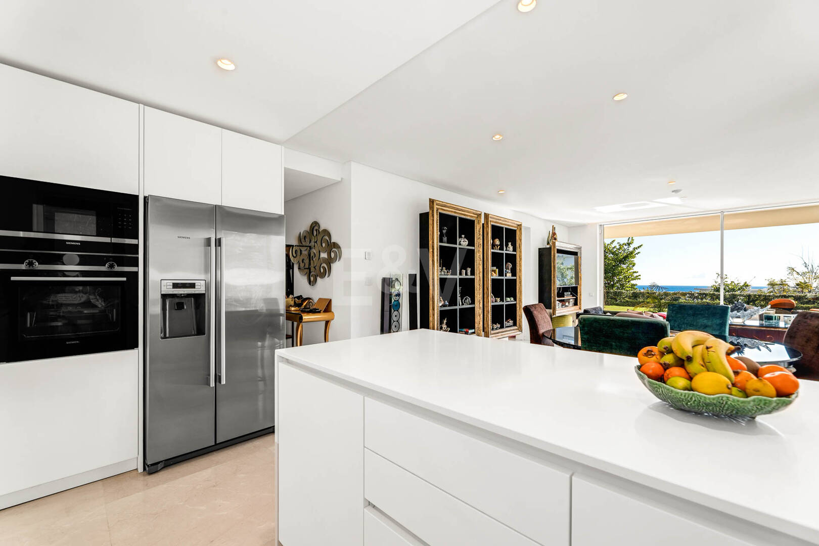 Exklusive Eckwohnung mit Privatgarten in Palo Alto