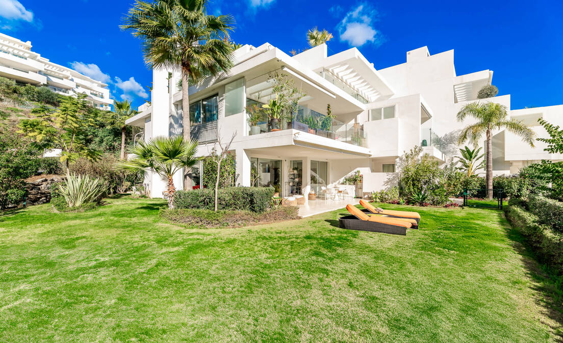 Lyx Corner Lägenhet med privat trädgård i Palo Alto Marbella
