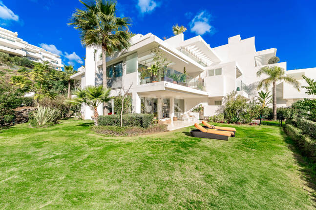 Exklusive Eckwohnung mit Privatgarten in Palo Alto