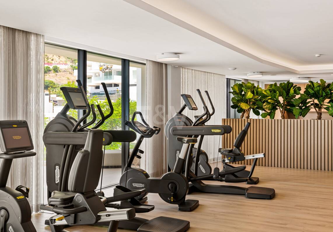 Appartement de luxe Corner avec jardin privé à Palo Alto Marbella