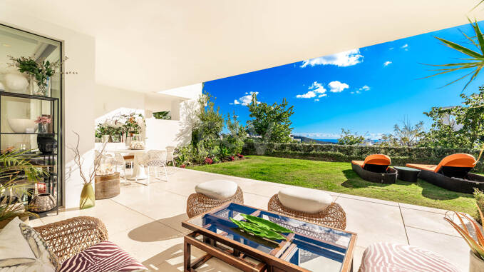Exclusivo apartamento esquinero con jardín privado en Palo Alto