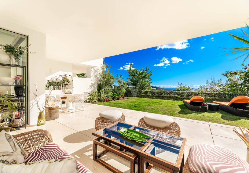 Exklusive Eckwohnung mit Privatgarten in Palo Alto