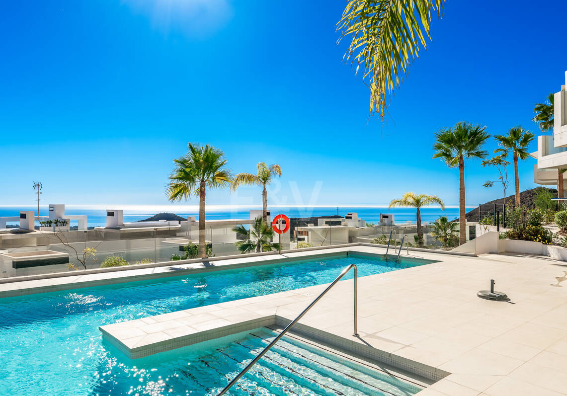 Appartement de luxe Corner avec jardin privé à Palo Alto Marbella