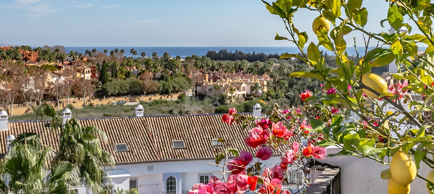 Lägenhet till salu i Nueva Andalucia, Marbella