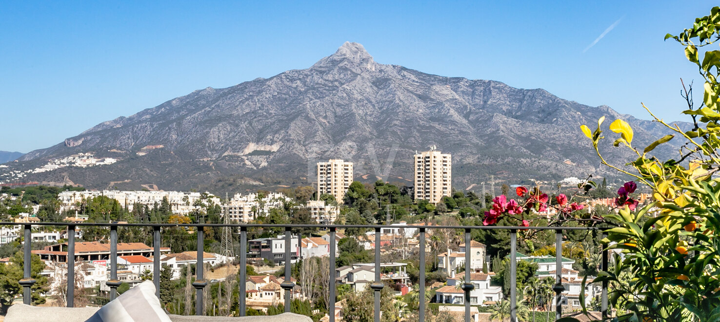 Lägenhet till salu i Nueva Andalucia, Marbella