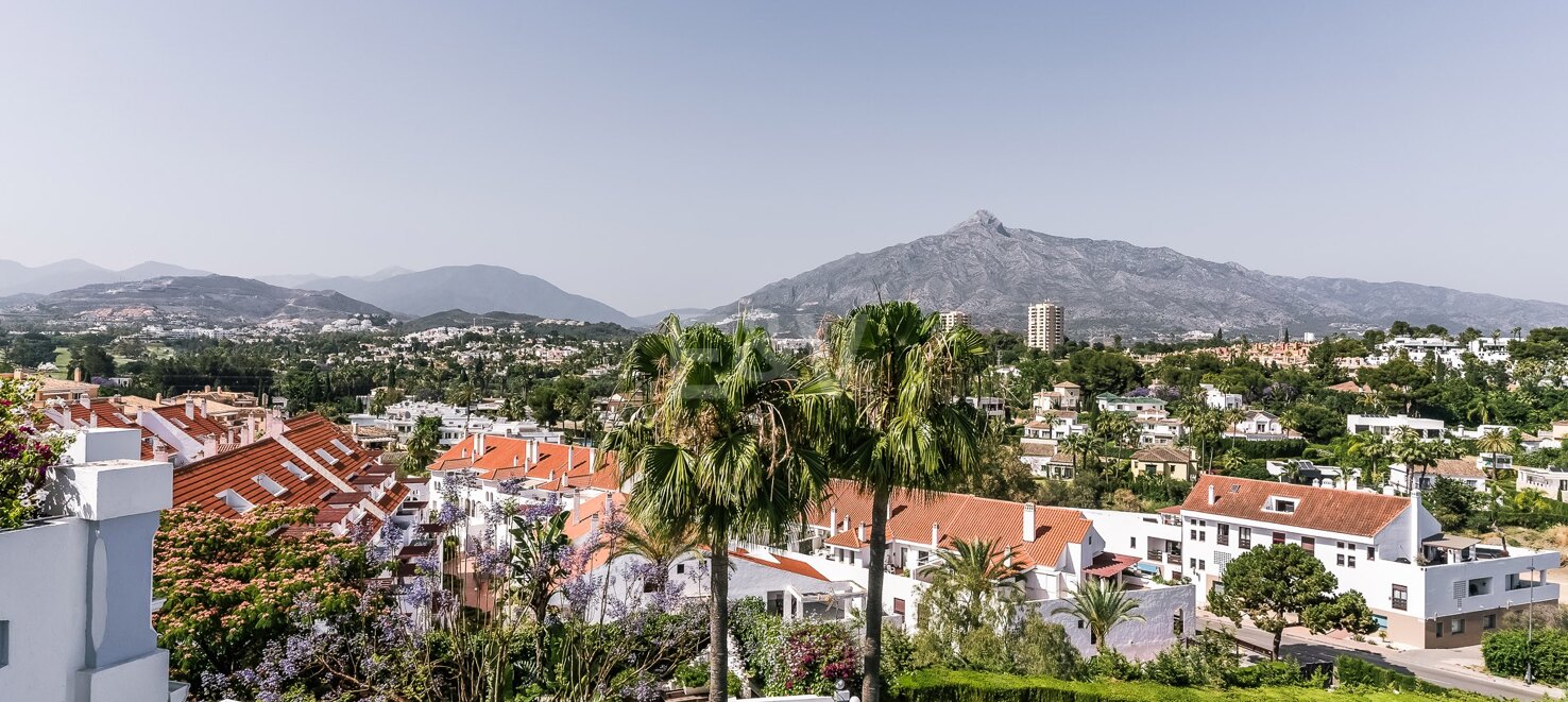 Lägenhet till salu i Nueva Andalucia, Marbella