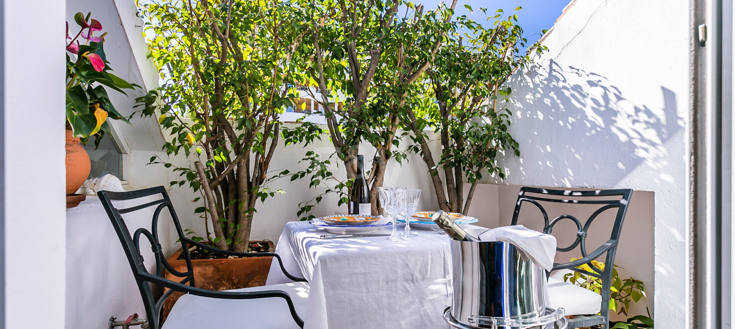 Lägenhet till salu i Nueva Andalucia, Marbella