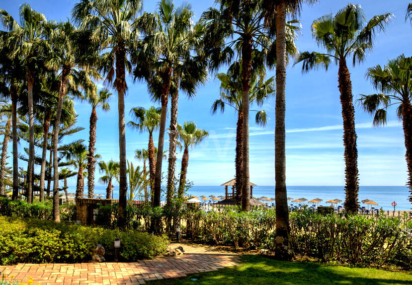 Exklusives Apartment mit direktem Strandzugang in bester Lage an der Goldenen Meile