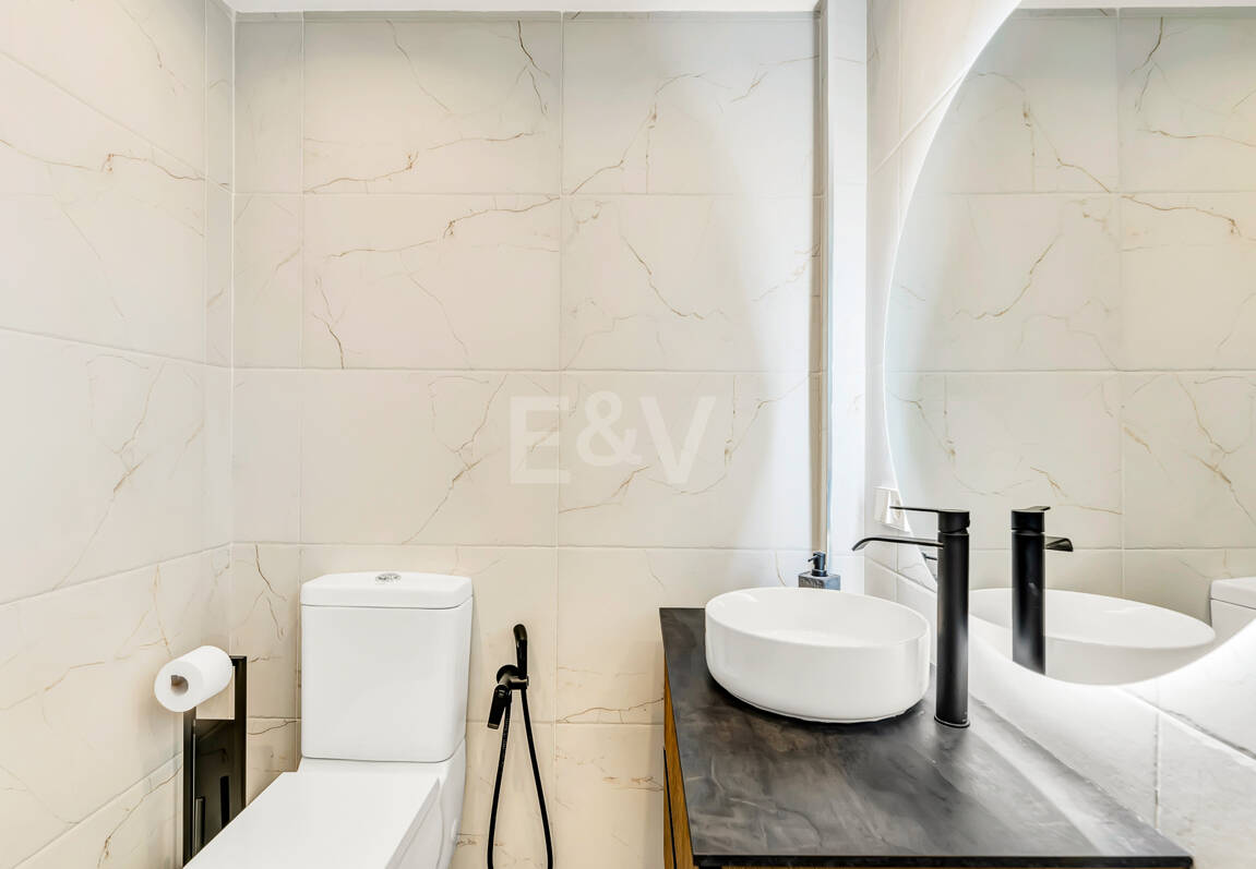 Exklusives Apartment mit direktem Strandzugang in bester Lage an der Goldenen Meile