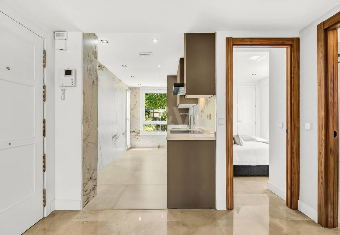 Exklusives Apartment mit direktem Strandzugang in bester Lage an der Goldenen Meile