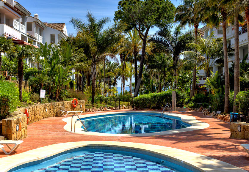 Exklusives Apartment mit direktem Strandzugang in bester Lage an der Goldenen Meile