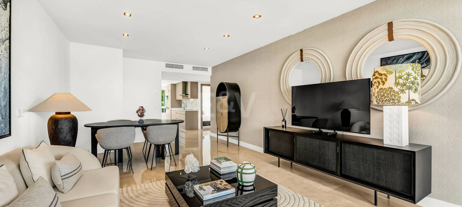 Exclusive Apartment with Direct Beach access in Prime Location on the Golden Mile