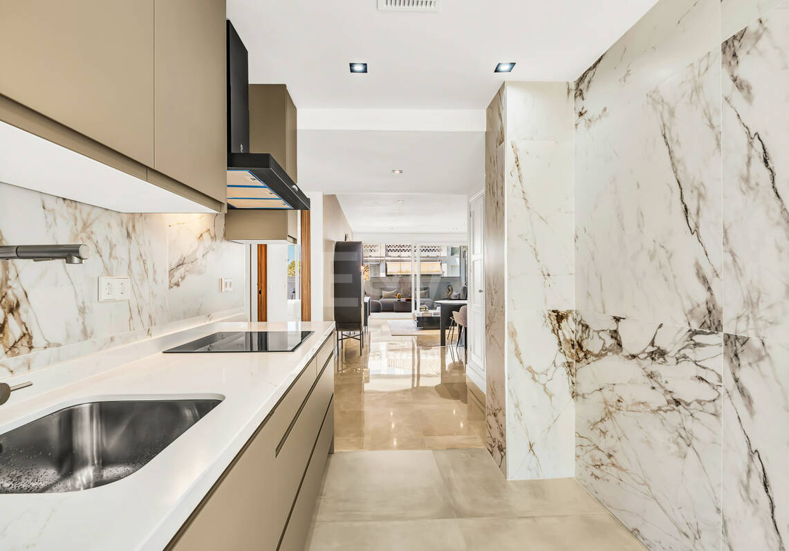 Exklusives Apartment mit direktem Strandzugang in bester Lage an der Goldenen Meile