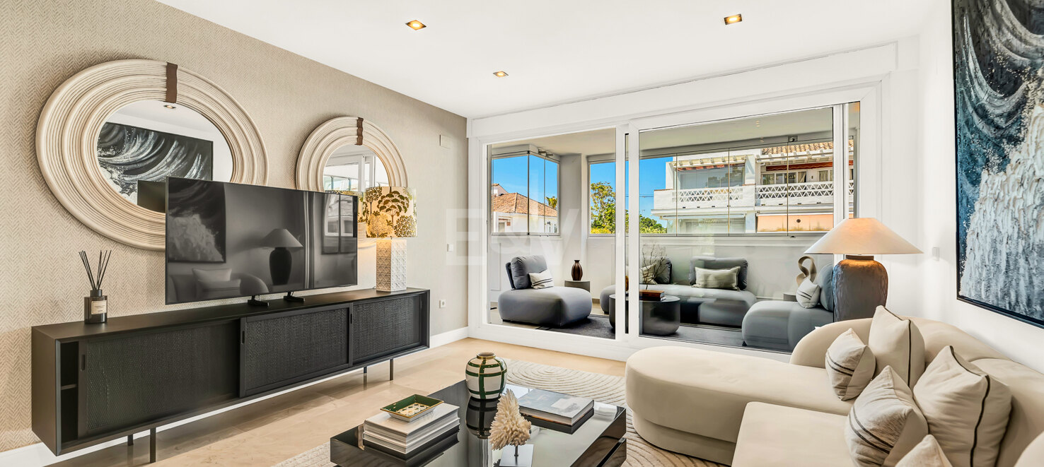 Exclusive Apartment with Direct Beach Access in Marbella´s Las Cañas Beach