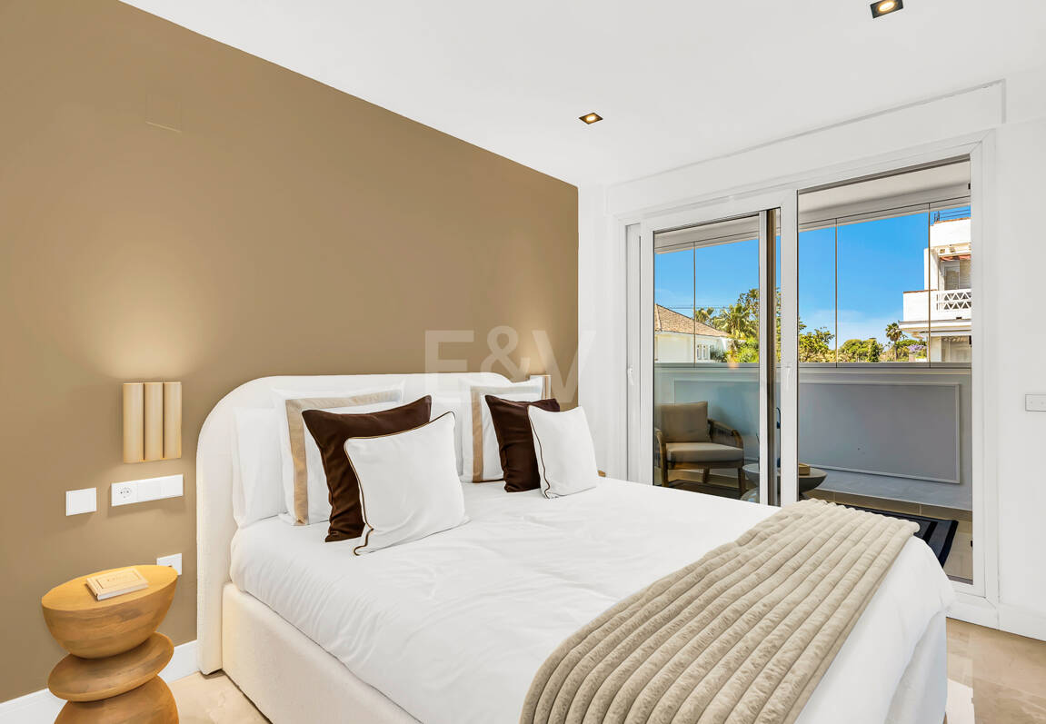 Exklusives Apartment mit direktem Strandzugang in bester Lage an der Goldenen Meile