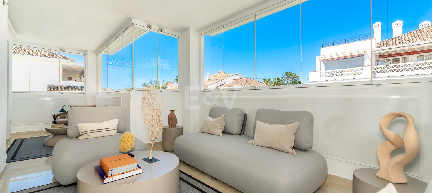 Exclusive Apartment with Direct Beach Access in Marbella´s Las Cañas Beach