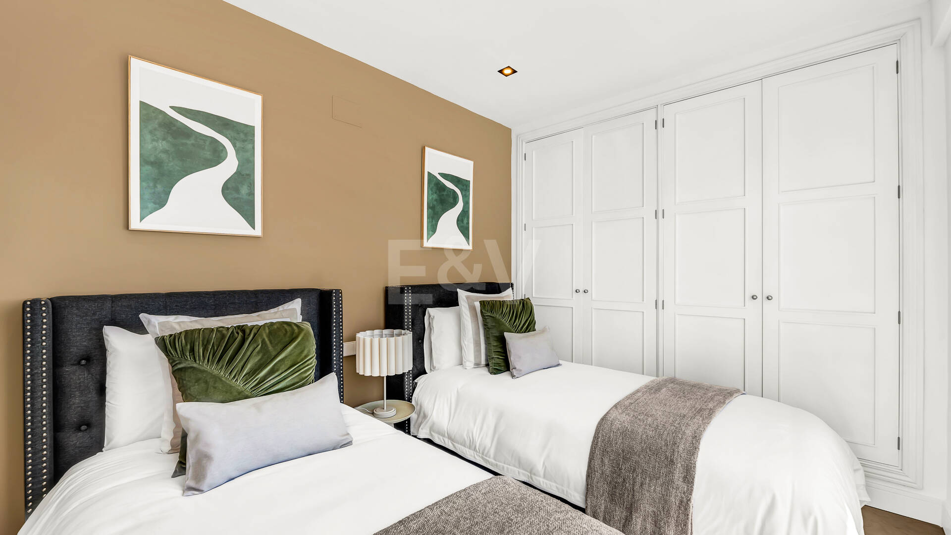 Exklusives Apartment mit direktem Strandzugang in bester Lage an der Goldenen Meile