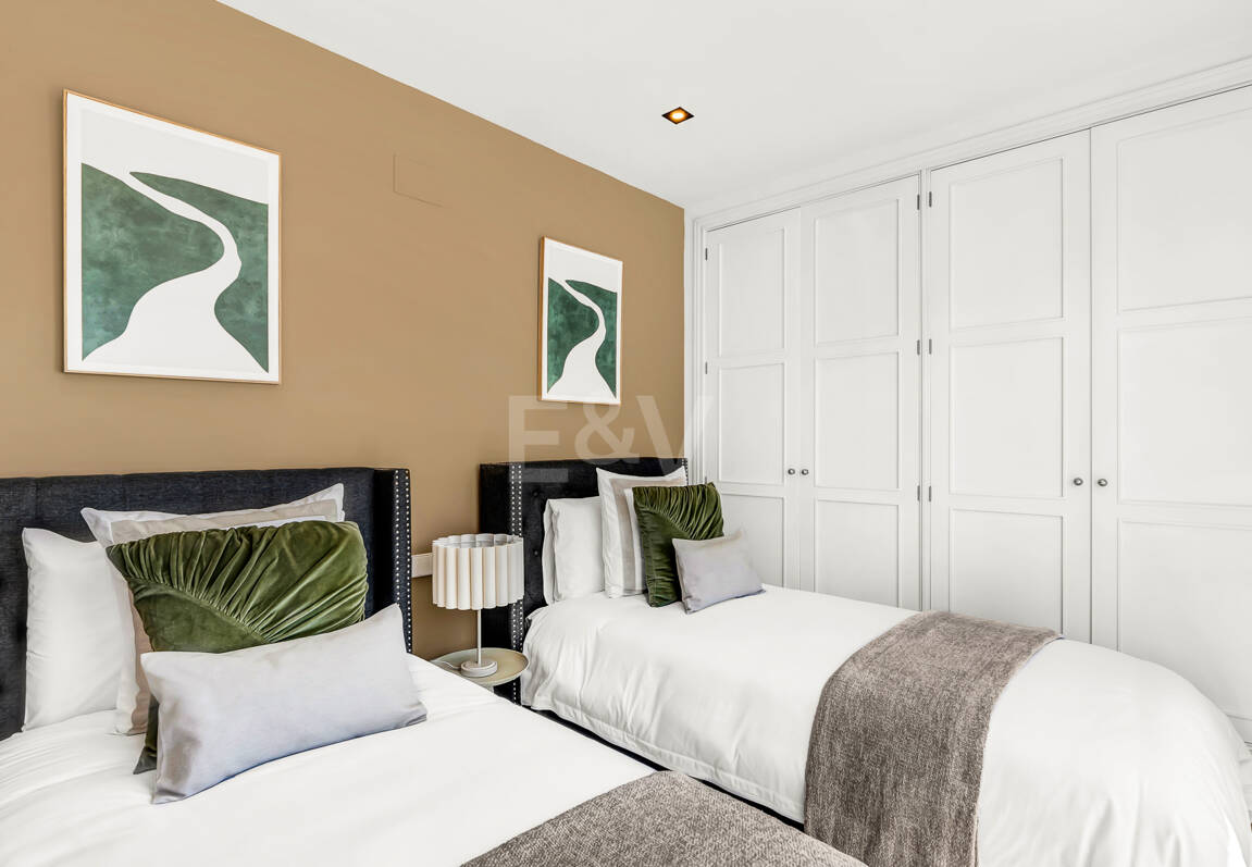 Exklusives Apartment mit direktem Strandzugang in bester Lage an der Goldenen Meile