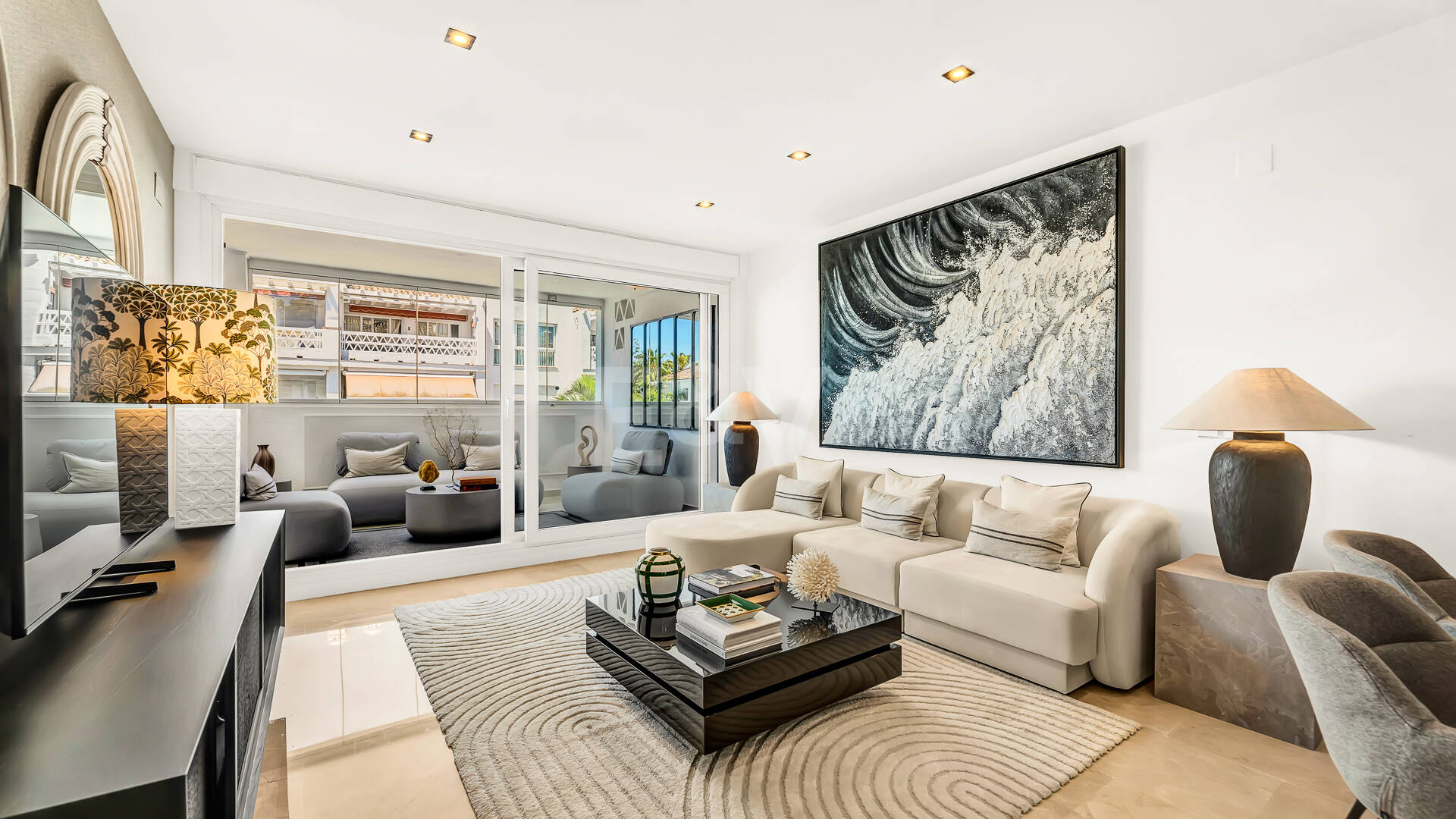 Exklusives Apartment mit direktem Strandzugang in bester Lage an der Goldenen Meile