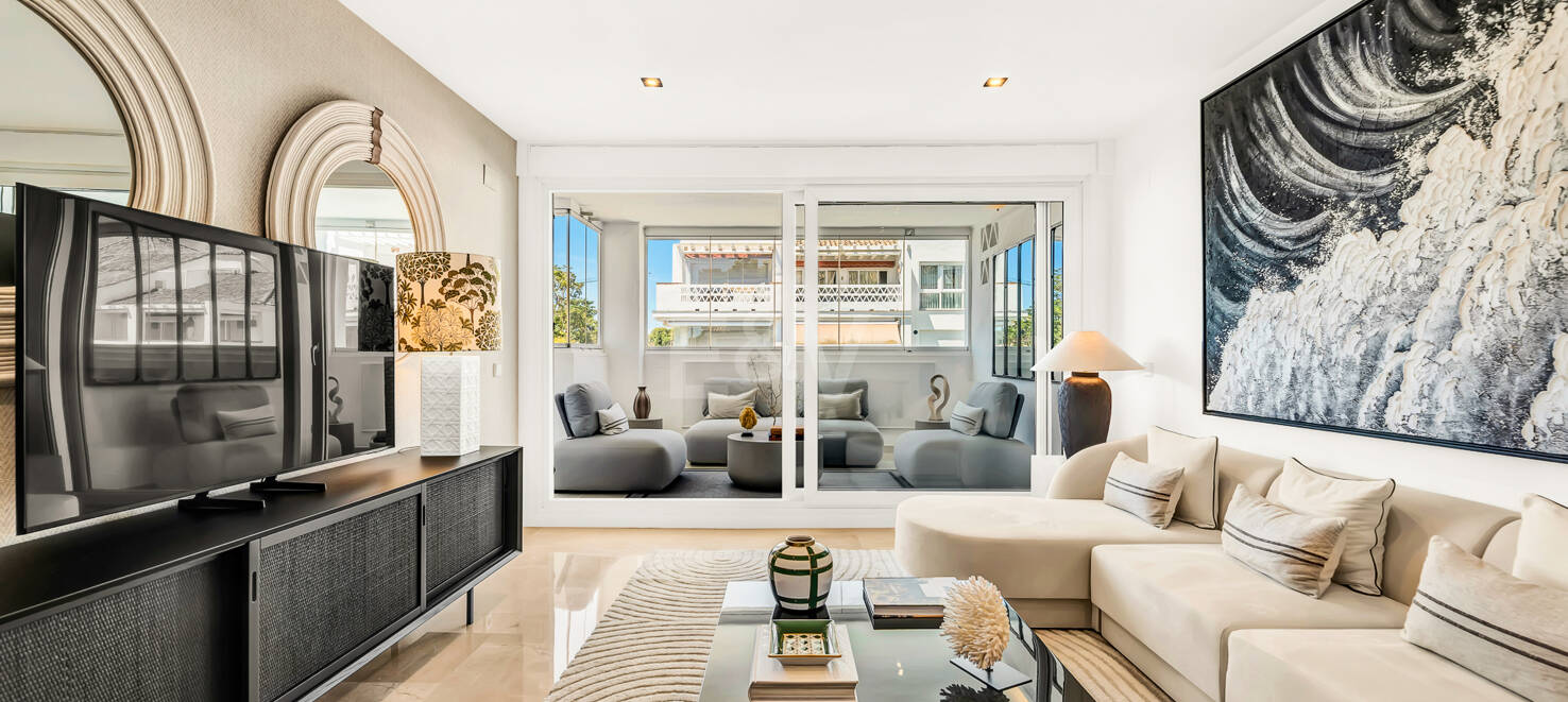 Exclusive Apartment with Direct Beach access in Prime Location on the Golden Mile