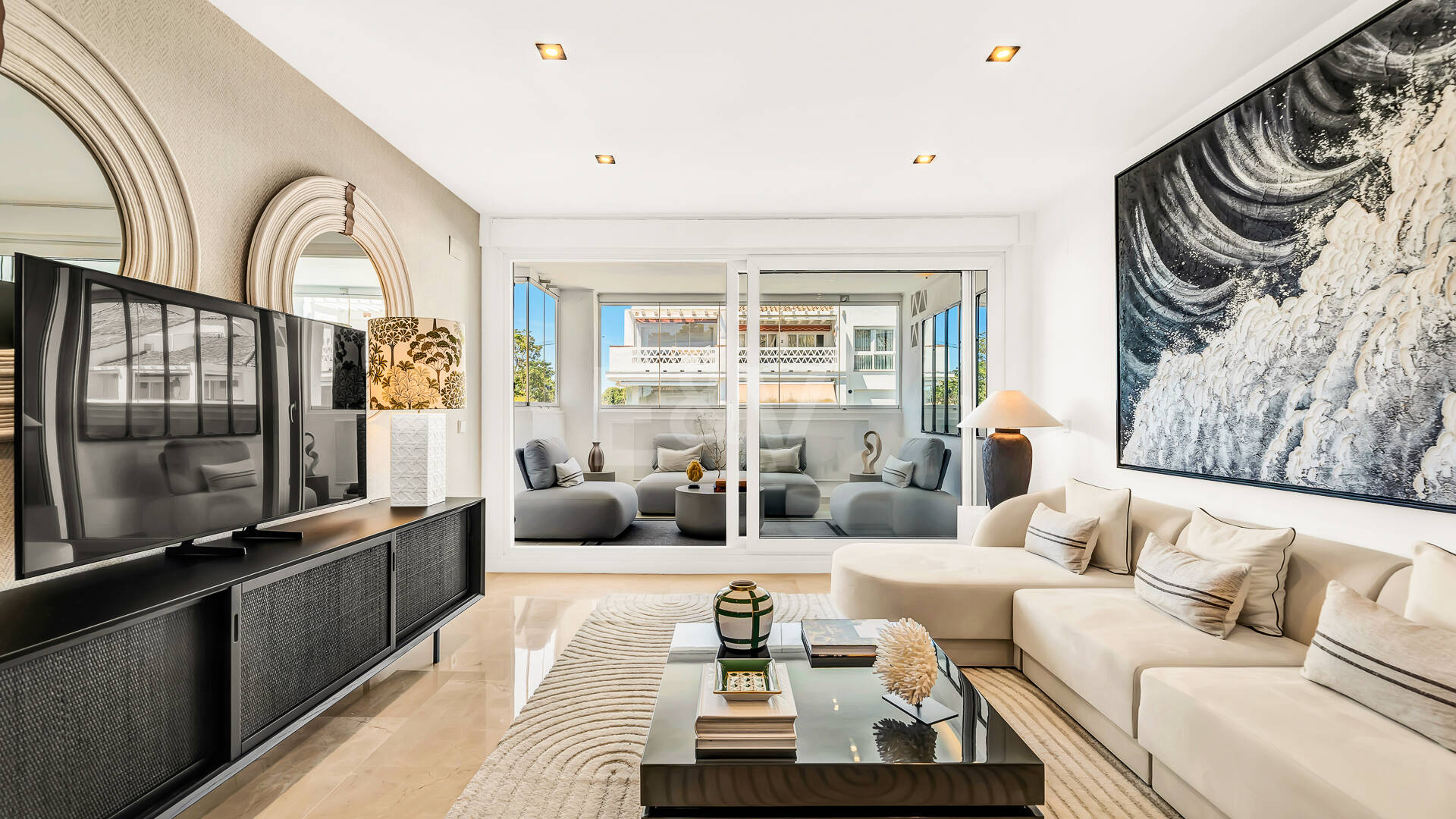 Exklusives Apartment mit direktem Strandzugang in bester Lage an der Goldenen Meile