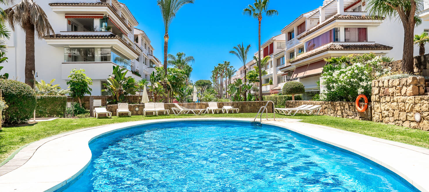 Exclusive Apartment with Direct Beach access in Prime Location on the Golden Mile