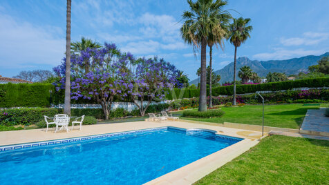Exceptional Investment Opportunity – Vast Plot with Stunning Sea Views in Nagüeles