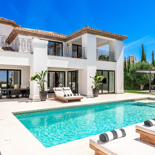Modern Andalusian Villa with Breathtaking Sea Views