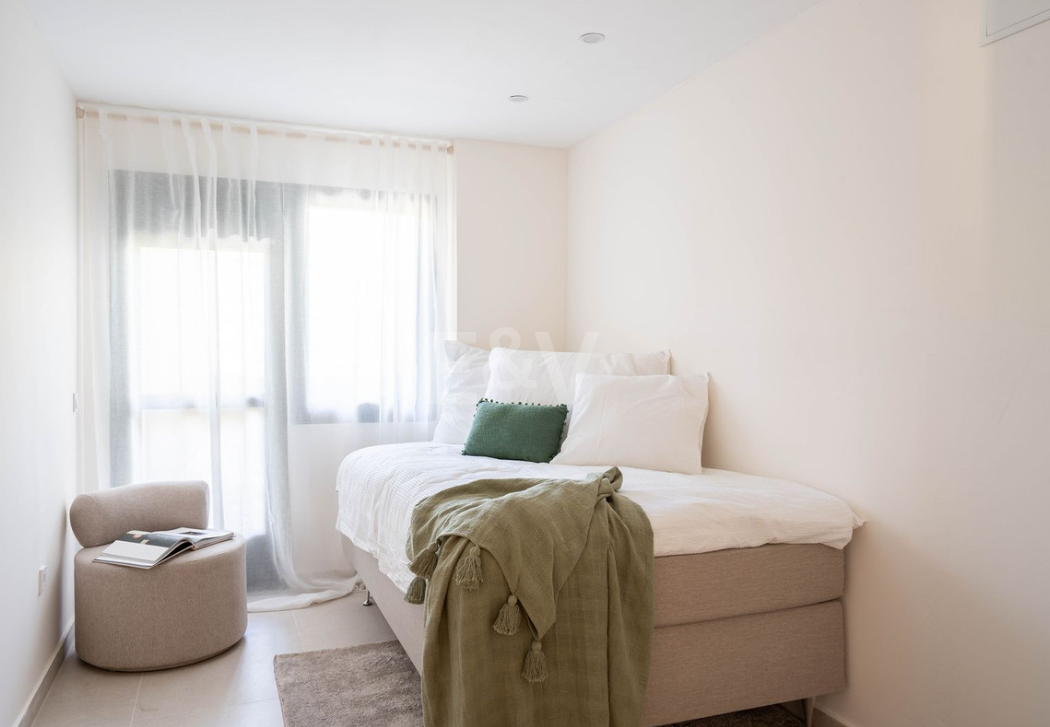 Elegant 4 sovrum lägenhet nära stranden