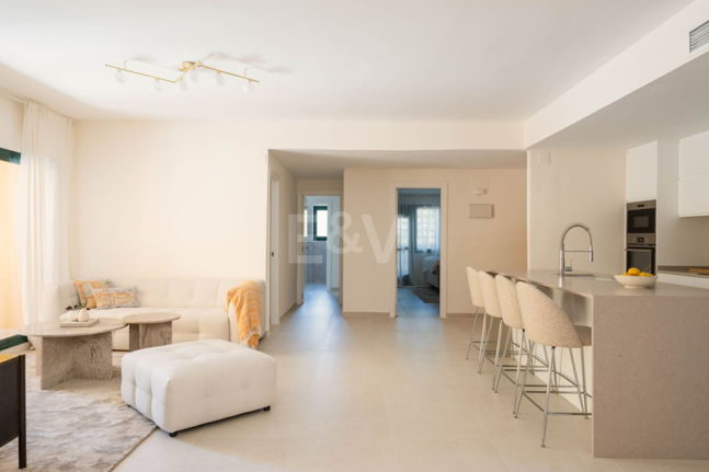 Elegant 4 sovrum lägenhet nära stranden