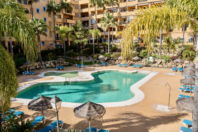 Elegant 4 sovrum lägenhet nära stranden