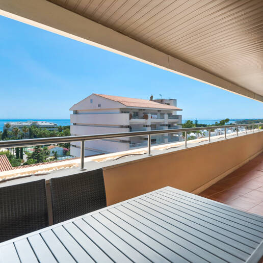 Exclusive Apartment 100 Meters from the Beach in the City Centre
