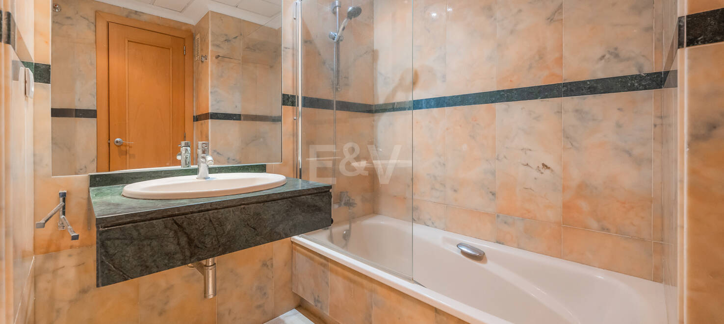 Exclusive Apartment 100 Meters from the Beach in the City Centre