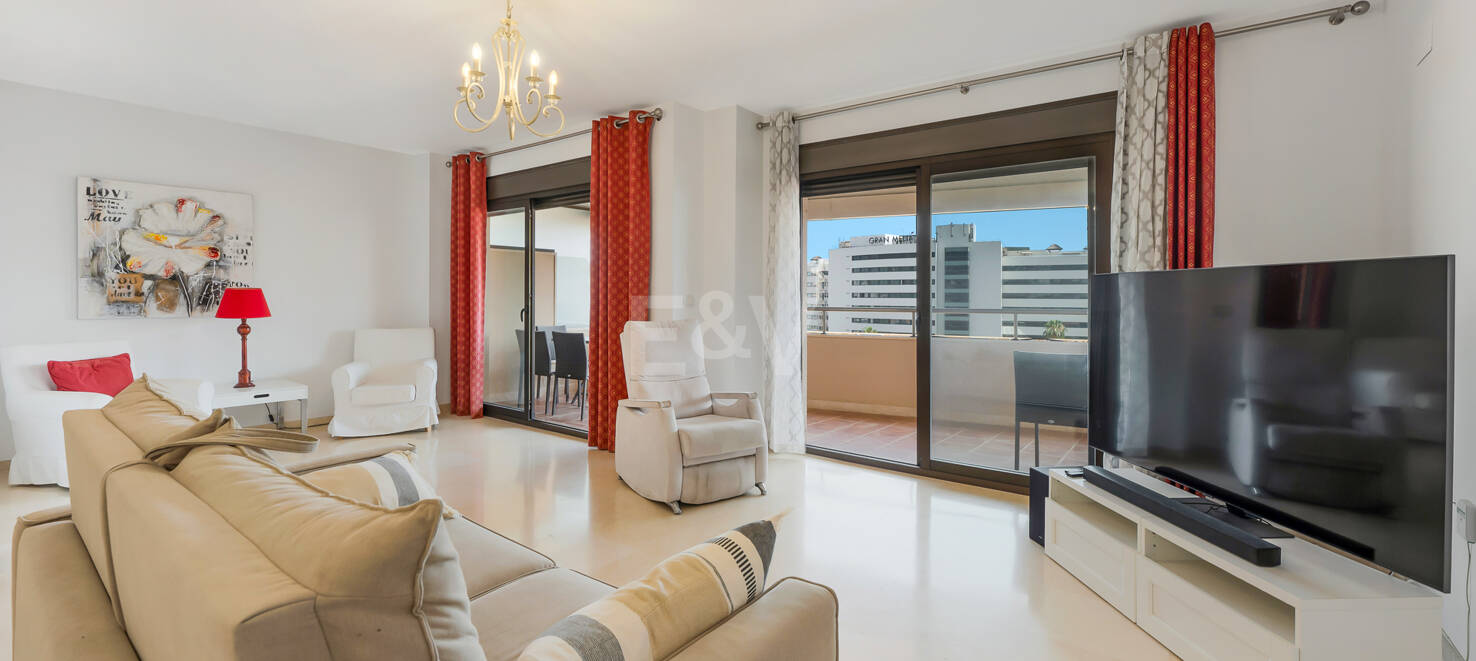 Exclusive Apartment 100 Meters from the Beach in the City Centre