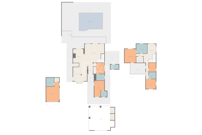 Elegant 6-Bedroom Villa with Guest House, Sea Views & Private Pool in Tranquil Río Real