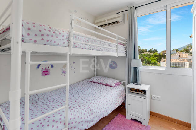 Elegant 6-Bedroom Villa with Guest House, Sea Views & Private Pool in Tranquil Río Real