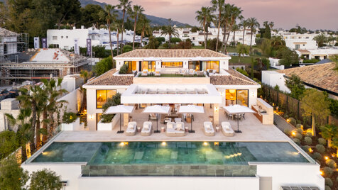 Refined Luxury in Aloha, Nueva Andalucía