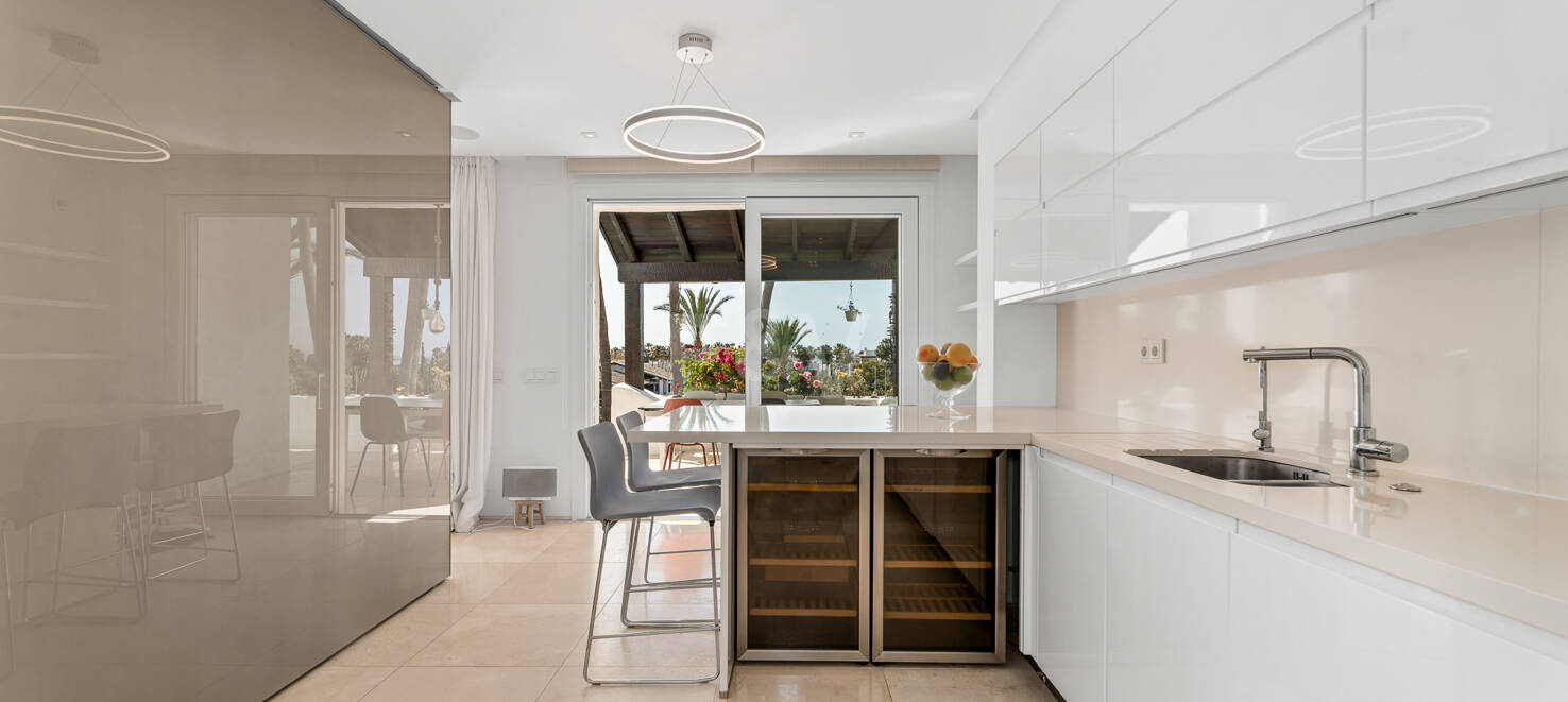 Elegant South-Facing Duplex Penthouse in Marina Puente Romano