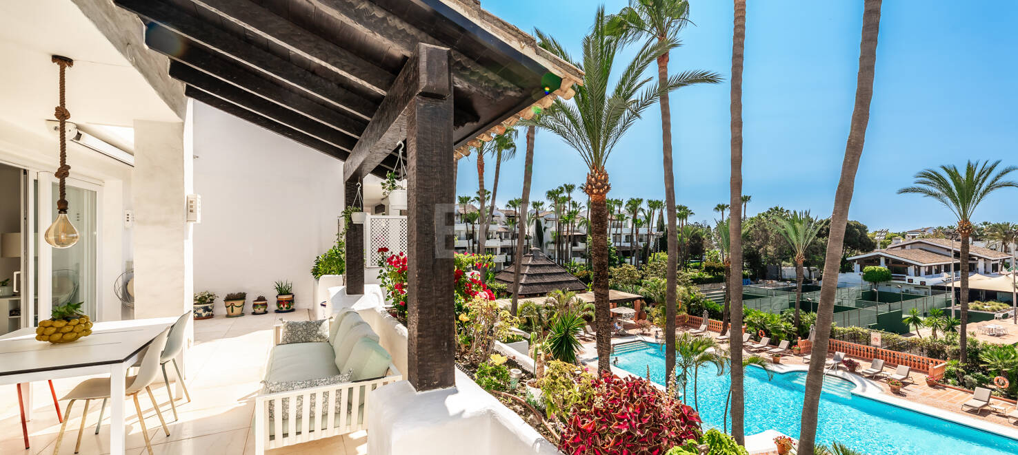 Elegant South-Facing Duplex Penthouse in Marina Puente Romano