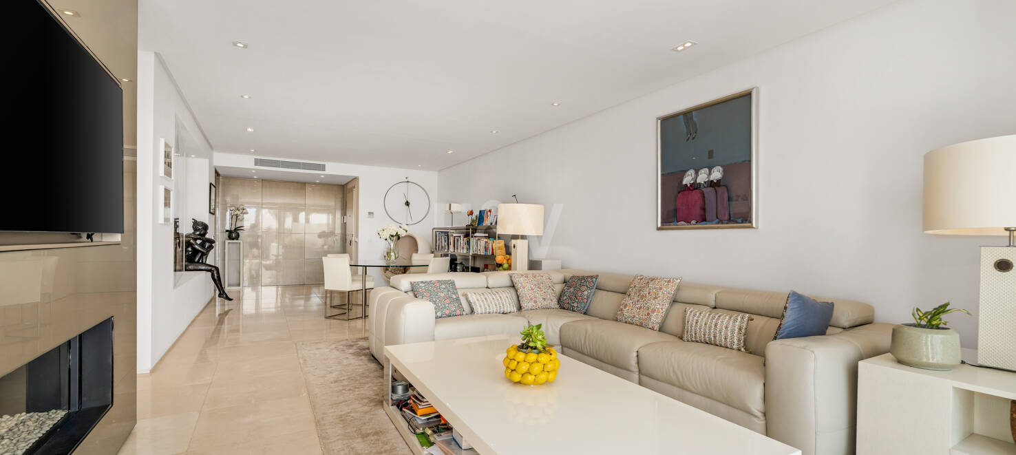 Elegant South-Facing Duplex Penthouse in Marina Puente Romano