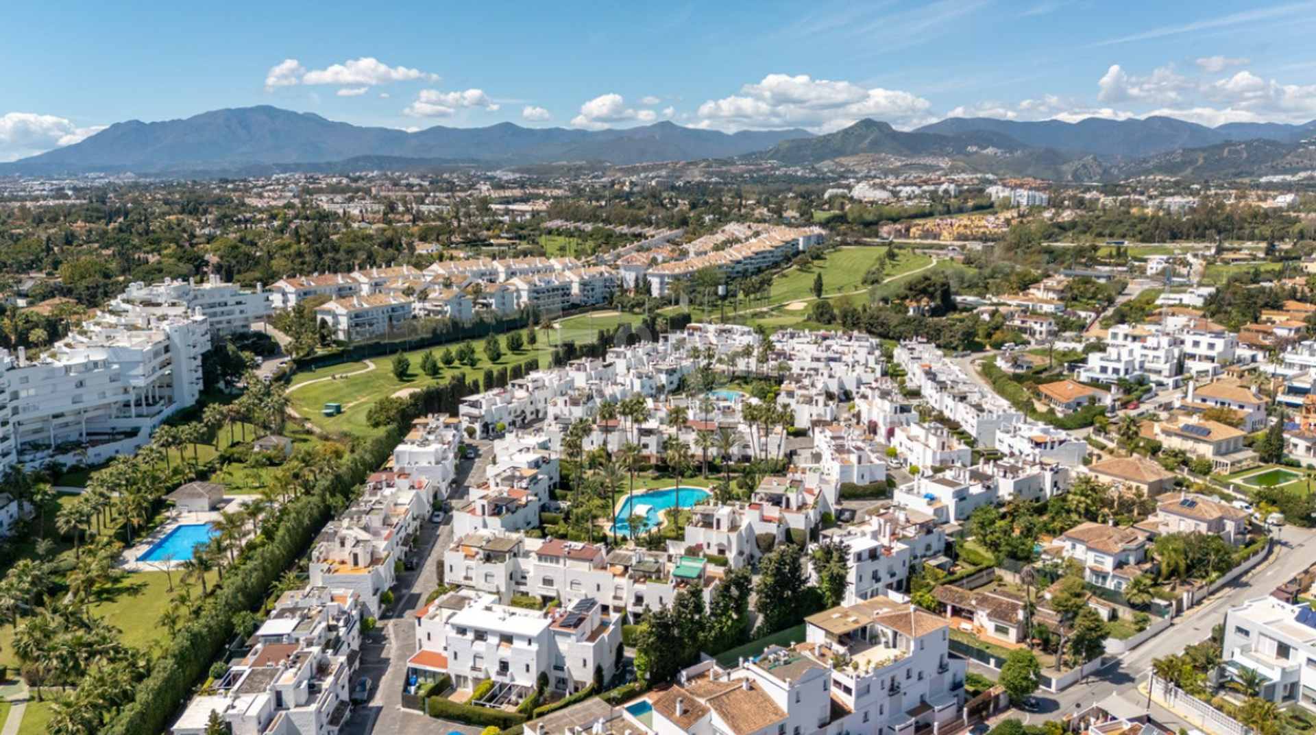 Maison de ville élégante à San Pedro