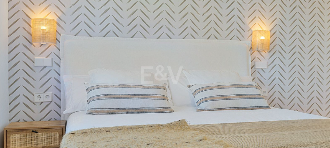 Beautifully Renovated Beachside Townhouse with Private Pool and Rooftop Terraces