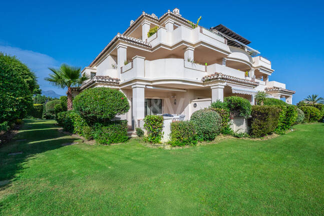 Golfside Apartment with Mountain Panoramas and Resort-Style Comfort